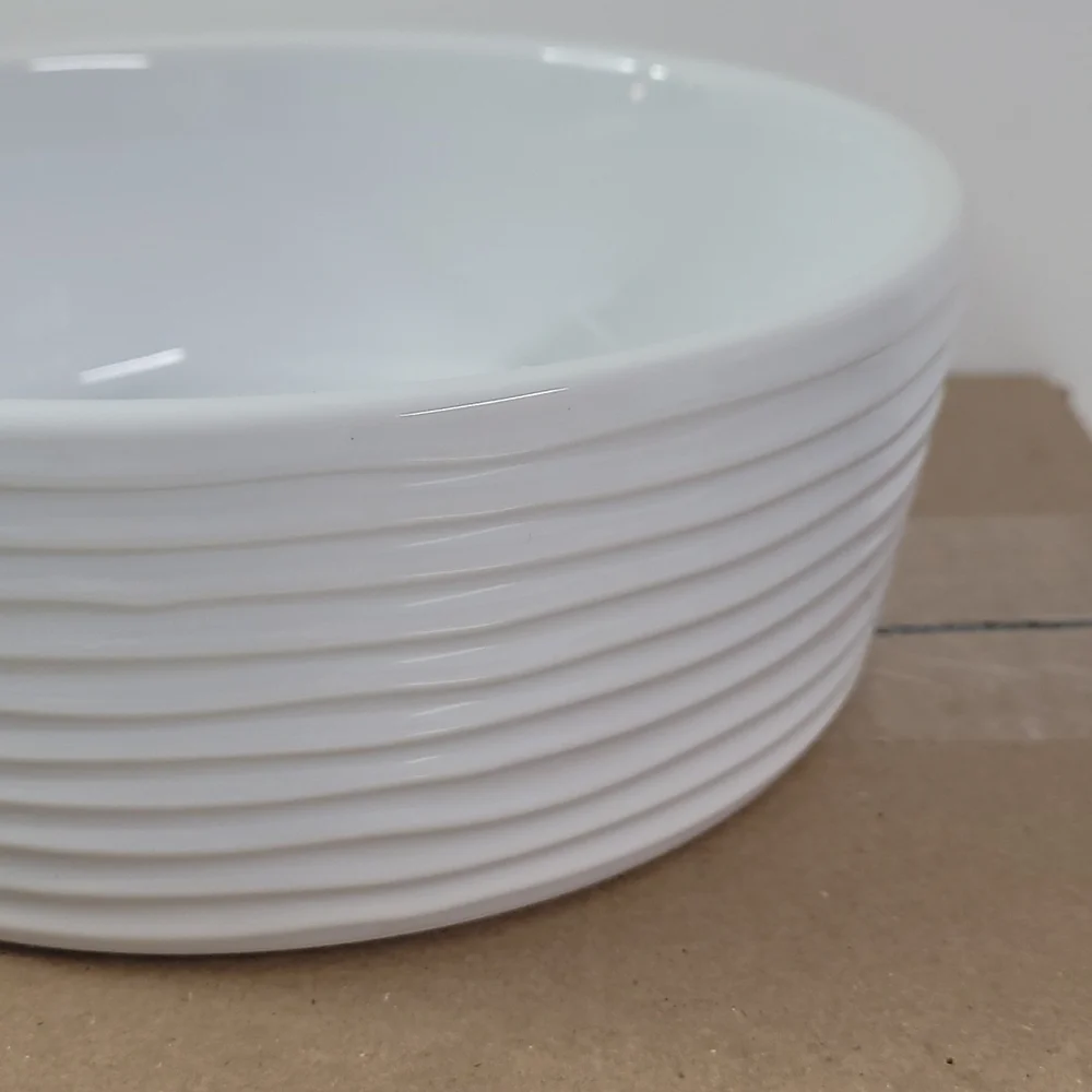 New! White 6 Cup Textured Stoneware Food or Water Bowl with Non-Skid Bottom Grip